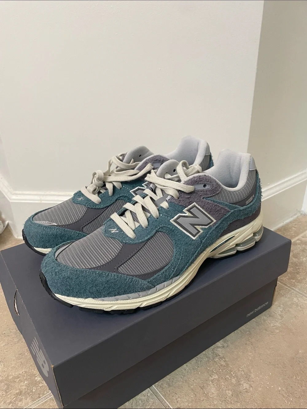 New Balance Teal & Gray Retro Runner